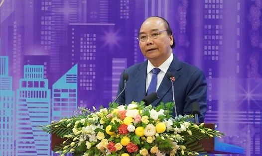 Thủ tướng Nguyễn Xuân Phúc phát biểu tại Diễn đàn cấp cao Đô thị thông minh ASEAN. Ảnh: VGP