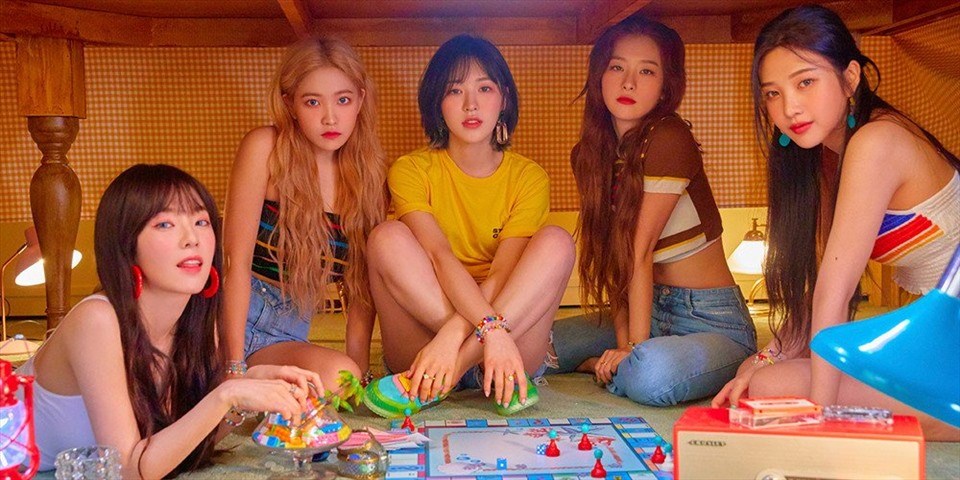 Red Velvet thông báo hủy lịch diễn vì scandal của Irene. Ảnh chụp màn hình. Red Velvet thông báo hủy lịch diễn vì scandal của Irene. Ảnh chụp màn hình.