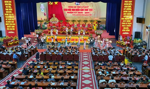 Đại hội Đại biểu Đảng bộ tỉnh Cà Mau chính thức khai mạc sáng 27.10. Ảnh: Nhật Hồ