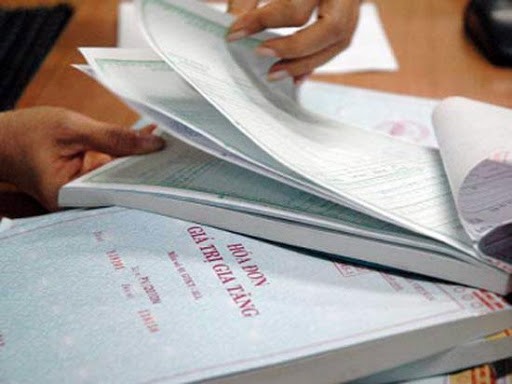 Bán hóa đơn GTGT – Giải pháp Tiềm Năng hay Rủi Ro Tiềm Ẩn trong Doanh Nghiệp