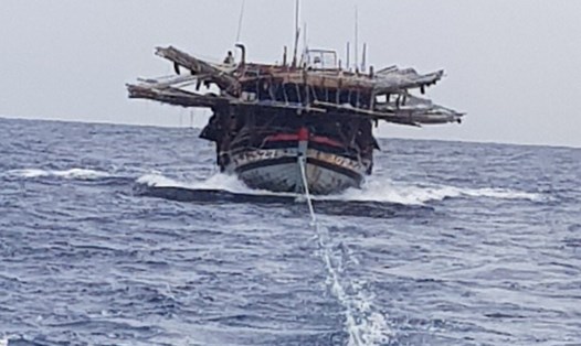 Hai tàu cá Bình Định bị phá nước và chìm trên đường về tránh trú bão số 9, 26 ngư dân trên các tàu vẫn đang mất tích. Ảnh:Phương Linh