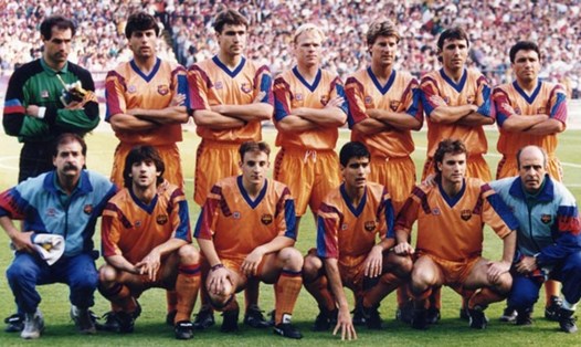 Những năm đầu 90, Barca đạt nhiều thành công nhờ “thế hệ vàng” và “doping tiền thưởng”. Ảnh: Sport