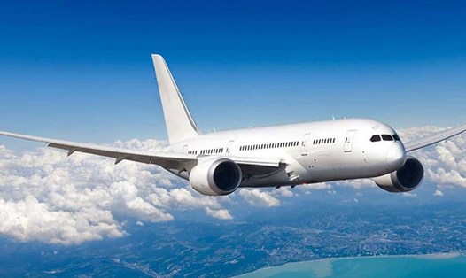 Bộ Giao thông Vận tải vừa ký giấy phép kinh doanh vận chuyển hàng không cho Vietravel Airlines. Ảnh minh họa GT