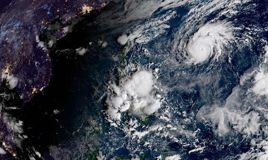 Sau bão Goni, một cơn bão khác cũng đang hình thành ngoài khơi Philippines. Ảnh: ABS-CBN News.