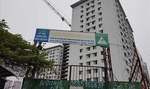 Dự án nhà ở tái định cư N01 - D17 Duy Tân (phường Dịch Vọng Hậu, Cầu Giấy, Hà Nội) sở hữu một vị trí “vàng” tại quận Cầu Giấy nhưng 10 năm chưa xong. Ảnh: Cao Nguyên