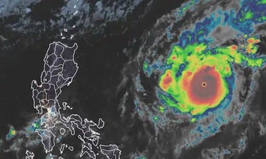Ảnh vệ tinh siêu bão Goni ở phía Tây Thái Bình Dương vào tối 30.10, giờ địa phương. Ảnh: NOAA.