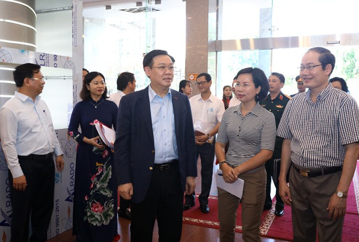 Lãnh đạo Thành phố Hà Nội duyệt công tác phục vụ Đại hội XVII Đảng bộ Thành phố tại Cung Văn hóa Lao động Hữu nghị Việt - Xô. Ảnh: Trọng Toàn/Hanoigov