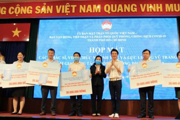 Khen thưởng các cá nhân, tổ chức tham gia phòng chống dịch COVID-19 Khen thưởng các cá nhân, tổ chức tham gia phòng chống dịch COVID-19