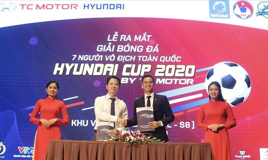 Lễ ta mắt Giải bóng đá 7 người vô địch toàn quốc Hyundai Cup 2020 By TC Motor Khu vực phía Bắc (HPL-S8). Ảnh: Hải Đăng