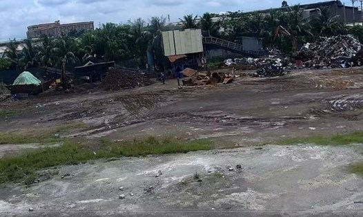 Xưởng tái chế phế liệu trái phép ở xã Đông Sơn, Thủy Nguyên, Hải Phòng gây ô nhiễm môi trường - ảnh HH