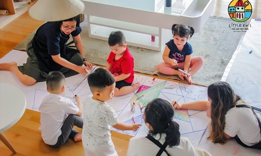 Tiết học tại Trường Mầm non Thế giới Mặt trời, trường mầm non đầu tiên tại Việt Nam theo hướng tiếp cận Reggio Emilia Approach.