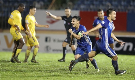 Đội trưởng Đinh Thanh Trung gần như chắc chắn ở lại Quảng Nam, thi đấu ở hạng Nhất 2021. Ảnh: VPF.