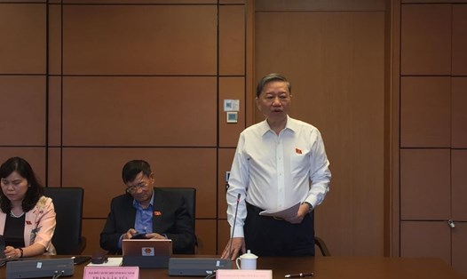 Bộ trưởng Bộ Công an Tô Lâm phát biểu tại tổ. Ảnh MC