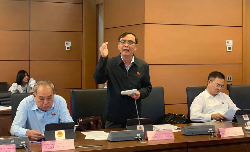 Đại biểu Nguyễn Minh Hoàng (Đoàn Thành phố Hồ Chí Minh) phát biểu ý kiến. Ảnh Thế Công