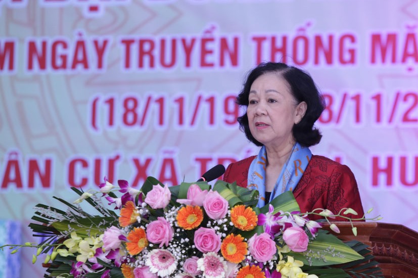 Ủy viên Bộ Chính trị, Bí thư Trung ương Đảng, Trưởng Ban Dân vận Trung ương Trương Thị Mai dự và phát biểu tại ngày hội đại đoàn kết toàn dân tộc tại cụm dân cư xã Trí Yên (Bắc Giang). Ảnh: Quốc Trường