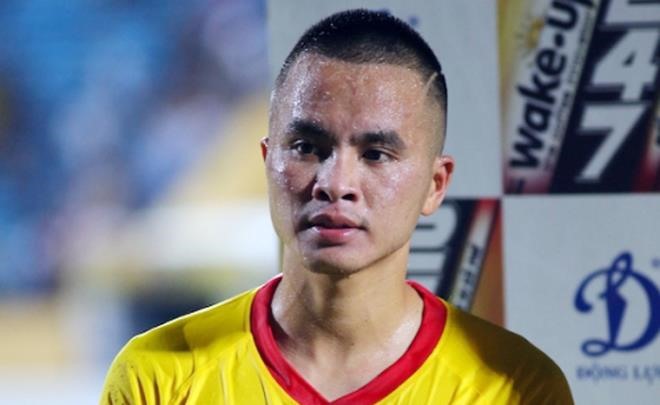 Lê Sỹ Minh trong màu áo đội tuyển Việt Nam