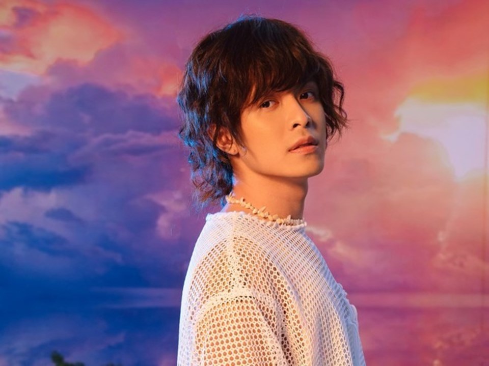 Gin Tuấn Kiệt bụi bặm, phong trần trong tạo hình chàng ngư dân chung tình. Ảnh: NSCC Gin Tuấn Kiệt bụi bặm, phong trần trong tạo hình chàng ngư dân chung tình. Ảnh: NSCC