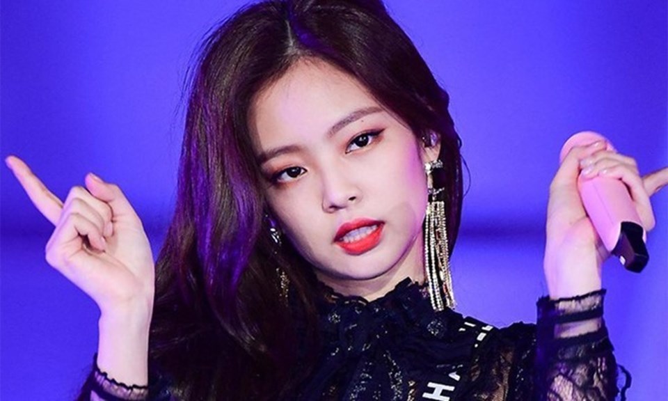 Nữ ca sĩ Jennie của BlackPink. Ảnh cắt clip. Nữ ca sĩ Jennie của BlackPink. Ảnh cắt clip.