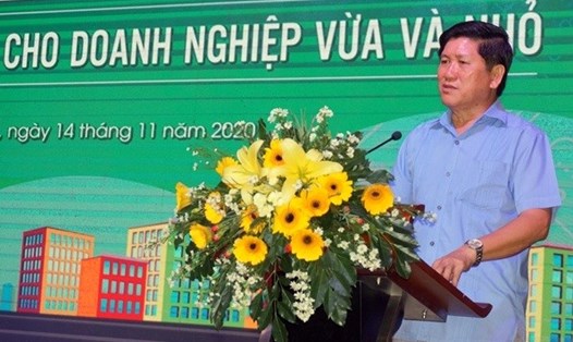 Ông Lê Văn Sử, Phó Chủ tịch UBND tỉnh Cà Mau cam kết tạo mọi điều kiện để các doanh nghiệp tiếp cận với giao dịch thương mại điện tử. Ảnh: Nhật Hồ