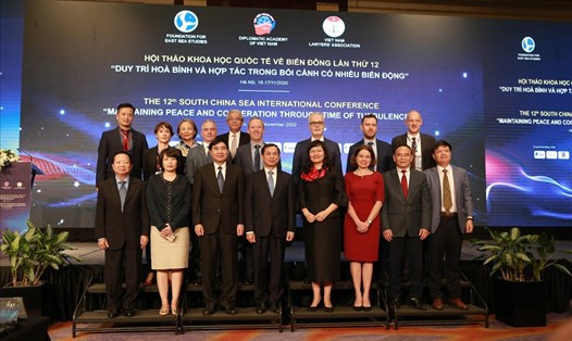 Các đại biểu dự phiên khai mạc Hội thảo quốc tế về Biển Đông sáng 16.11. Ảnh: Bộ Ngoại giao.