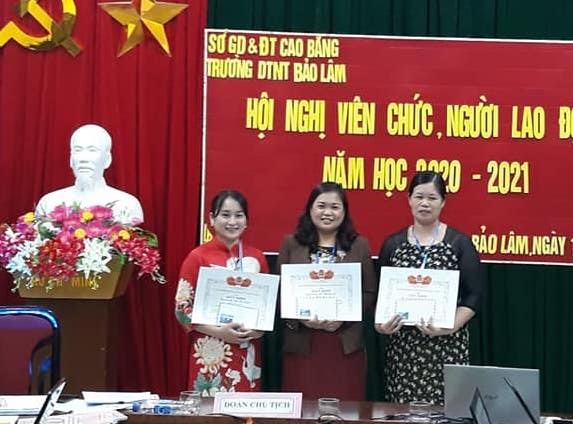 Hội nghị viên chức, người lao động tại Trường dân tộc nội trú Bảo Lâm. Ảnh: LĐCB