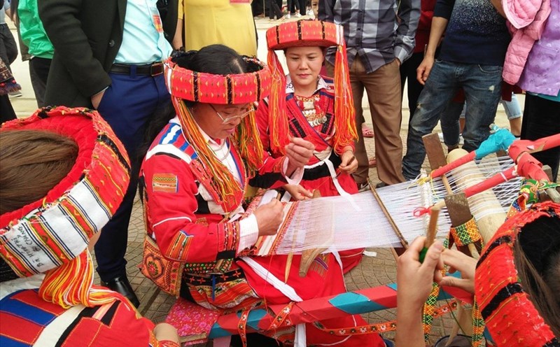 Bảo tồn phát huy nghề thủ công truyền thống của dân tộc La Chí, Pà Thẻn. Ảnh: Kim Thoa