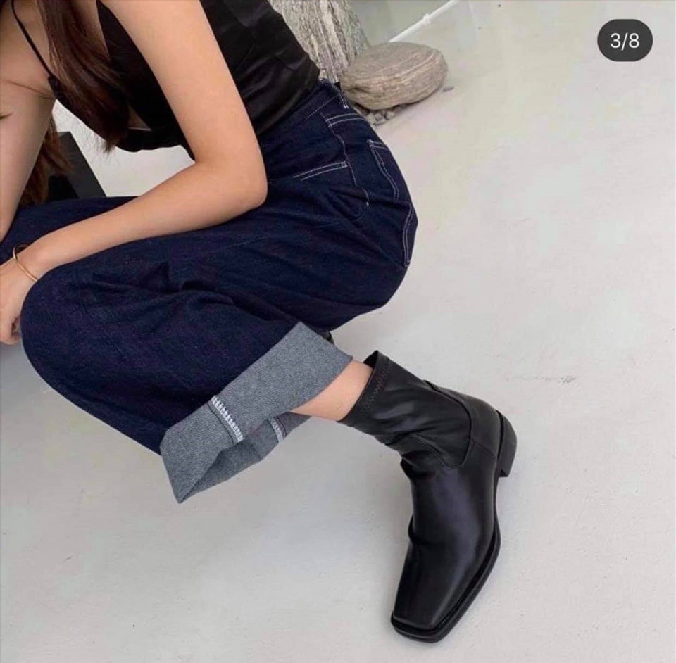 Những đôi boots ngắn cổ không thể thiếu trong tủ đồ. Ảnh: Linhan Những đôi boots ngắn cổ không thể thiếu trong tủ đồ. Ảnh: Linhan