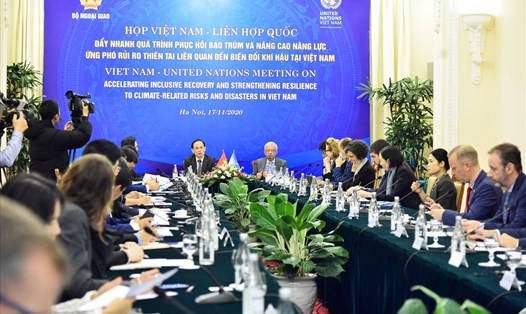Thứ trưởng Bộ Ngoại giao Lê Hoài Trung chủ trì cuộc họp Việt Nam – Liên Hợp Quốc sáng 17.11. Ảnh: Bộ Ngoại giao.