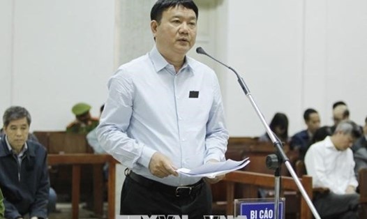 Ông Đinh La Thăng trong một vụ án bị đưa ra xét xử. Ảnh: TTXVN.