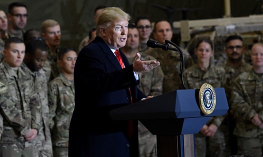 Tổng thống Donald Trump trong chuyến thăm binh sĩ Mỹ ở Afghanistan năm 2019. Ảnh: AFP