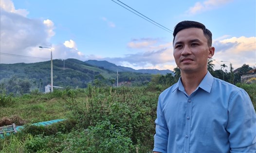 Thầy giáo Nguyễn Thương Tình. Ảnh: Thanh Chung