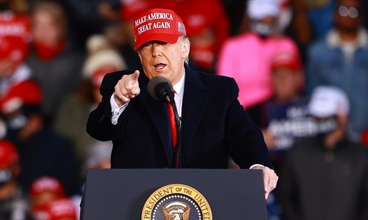 Tổng thống Donald Trump vận động tranh cử ở Michigan. Ảnh: AFP