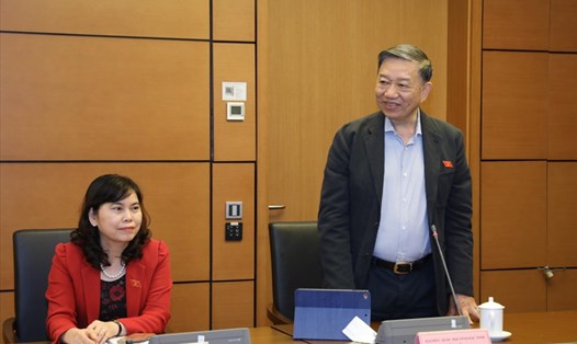 Đại tướng Tô Lâm - Bộ trưởng Bộ Công an phát biểu tại cuộc họp. Ảnh Văn Điệp.