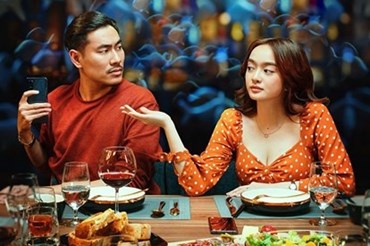 “Tiệc trăng máu” hứa hẹn sẽ gia nhập câu lạc bộ trăm tỉ của điện ảnh Việt. Ảnh: ĐPCC