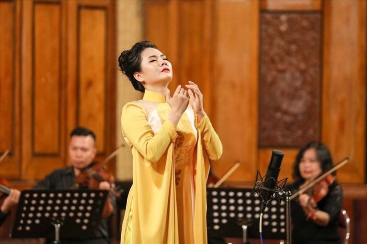 Nhân 20.11, ca sĩ Lương Nguyệt Anh chia sẻ về nghề giáo Nhân 20.11, ca sĩ Lương Nguyệt Anh chia sẻ về nghề giáo
