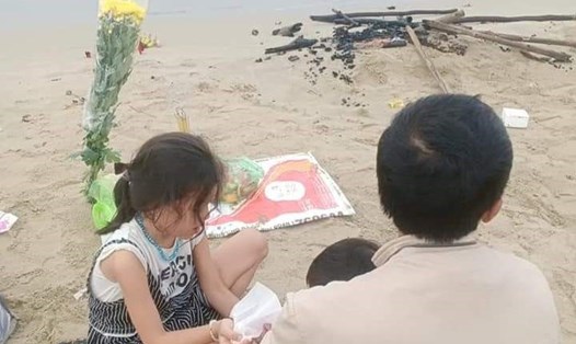 Chồng và 2 con của cô gái được cho là mất tích ở bãi đất đỏ (Phú Quốc, Kiên Giang). Ảnh người dân cung cấp
