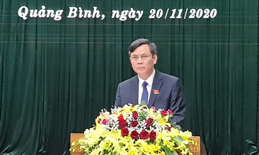 Ông Trần Thắng - Tân Chủ tịch UBND tỉnh Quảng Bình phát biểu nhận nhiệm vụ. Ảnh: Lê Phi Long