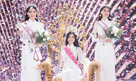 Top 3 Hoa hậu Việt Nam 2020 - Đỗ Thị Hà, Phạm Ngọc Phương Anh và Nguyễn Lê Ngọc Thảo. Ảnh: SV.