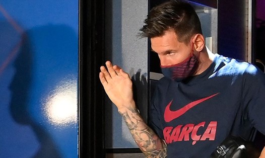 Việc Lionel Messi có rời Barcelona hay không thu hút sự chú ý của cả thế giới. Ảnh: AFP