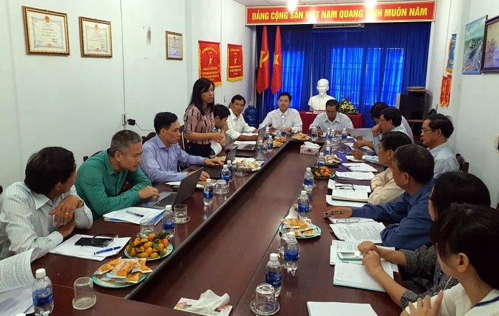 Đoàn công tác làm việc tại Ban Quản lý các khu công nghiệp tỉnh Bạc Liêu. Ảnh: Nhật Hồ