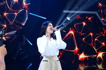 Quán quân The Voice 2018 Trần Ngọc Ánh. Ảnh: NSCC