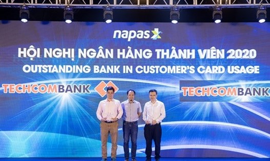 Ngân hàng Kỹ Thương Việt Nam (Techcombank) vừa được Công ty Cổ phần thanh toán Quốc gia Việt Nam (NAPAS) vinh danh là Ngân hàng tiêu biểu của năm. Nguồn: Techcombank