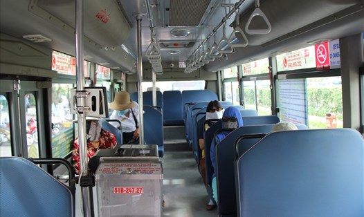 Lượng khách sử dụng xe buýt ở TPHCM ngày càng sụt giảm. Ảnh chụp ngày 25.11. Ảnh: Chân Phúc