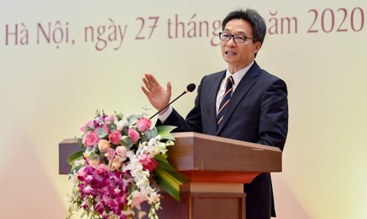 Phó Thủ tướng Vũ Đức Đam phát biểu chỉ đạo một số vấn đề về tự chủ đại học tại Hội thảo Giáo dục Việt Nam 2020 ngày 27.11. Ảnh: Đ.C