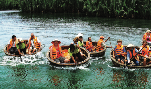 “Vùng du lịch” miền Trung vẫn mạnh ai nấy làm. Ảnh: Nguyễn Nam