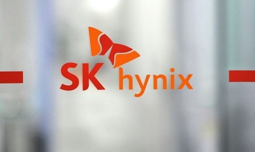 Nhà máy SK Hynix thuộc sở hữu của Hàn Quốc tại Trùng Khánh, Trung Quốc, đã tạm dừng hoạt động sau khi phát hiện công nhân dương tính với COVID-19. Ảnh: AFP