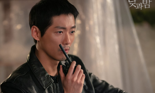 Nam Goong Min đóng phim truyền hình mới "Awaken". Ảnh: Soompi