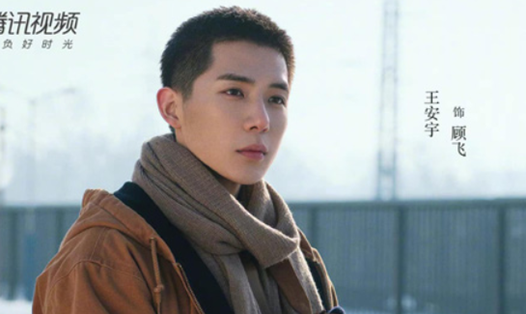 Vương Anh Vũ có vẻ đẹp thăng hạng và trưởng thành hơn trong phim mới “Tát Dã”. Ảnh nguồn: Mnet.