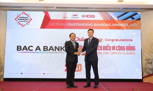 BAC A BANK nhận giải thưởng Ngân hàng Việt Nam tiêu biểu 2020.