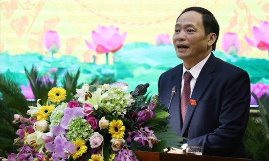 Ông Trần Quốc Văn - Chủ tịch UBND tỉnh Hưng Yên phát biểu tại Kỳ họp. Ảnh TTXVN